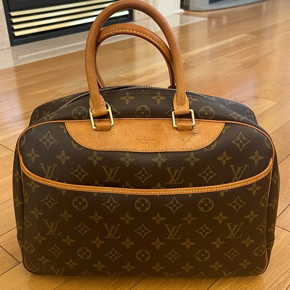 [LOUIS VIUTTON] MONOGRAM DEAUVILLE HANDBAG w/lock key dust bag